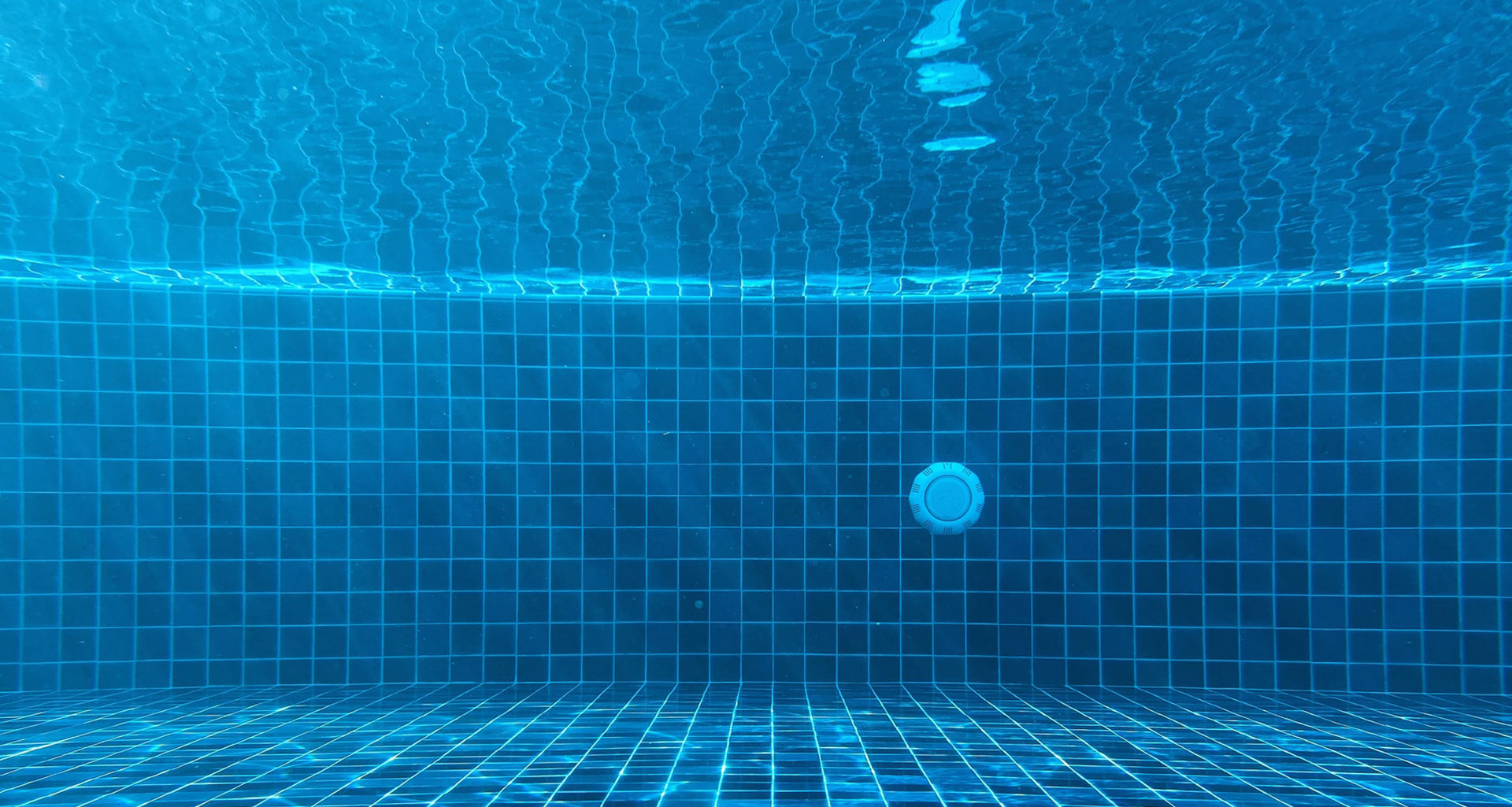 Underwater Tiling and Grouting | Euro Pools Service Limited